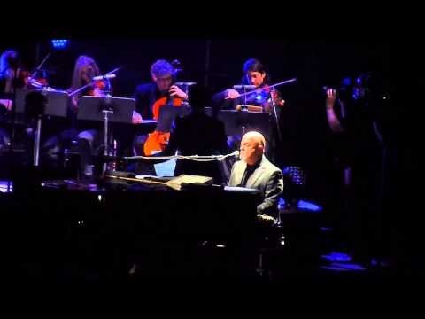 Billy Joel &quot;She's Got a Way&quot; NYC 4/18/14